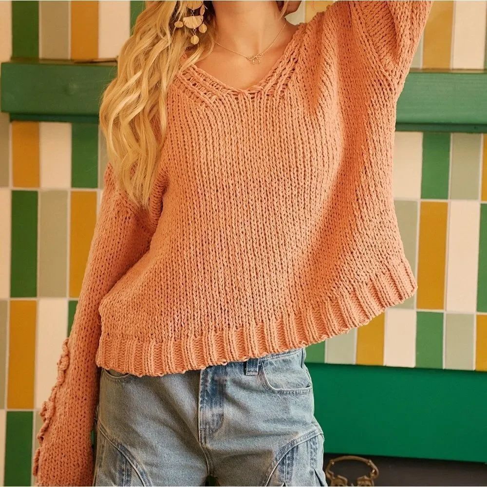 BiBi Chunky Knit Sweater | Cozy Polyester Knit Top 3D Floral Sleeve Details sz L - Picture 2 of 10